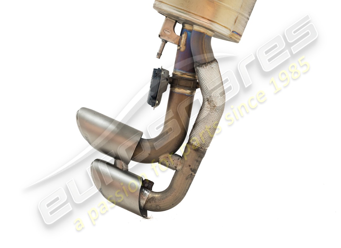 used lamborghini urus akrapovic sport exhaust. part number 4ml251051a (2)