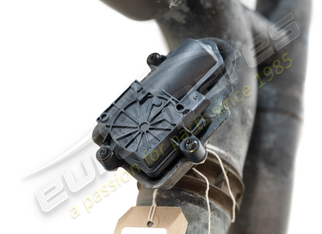used lamborghini urus akrapovic sport exhaust. part number 4ml251051a (5)