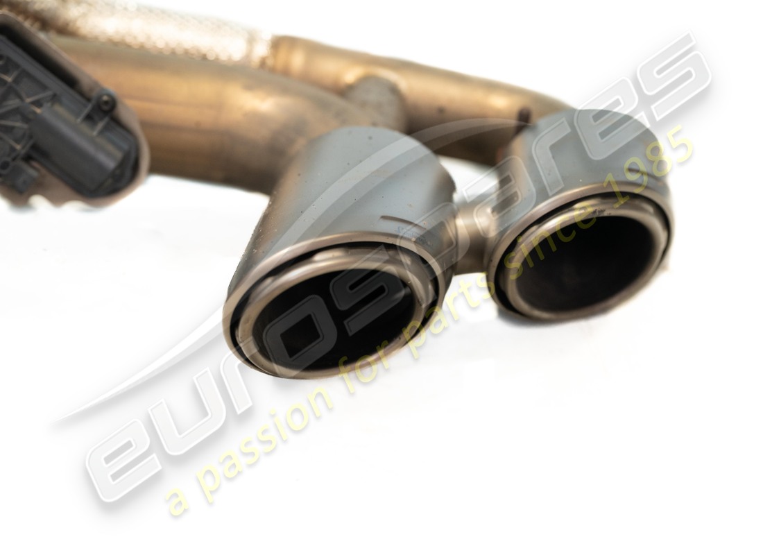 used lamborghini urus akrapovic sport exhaust. part number 4ml251051a (8)