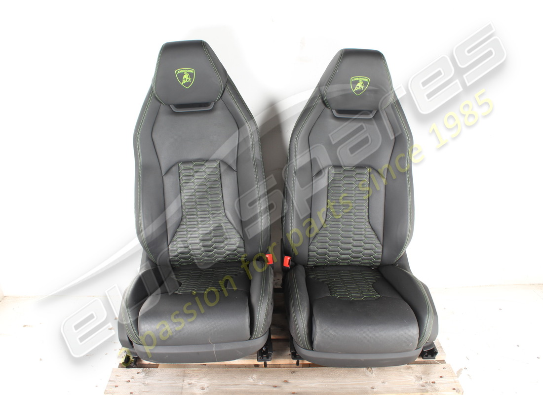 USED Lamborghini COMPLETE SEAT SET . PART NUMBER EAP1227394 (1)