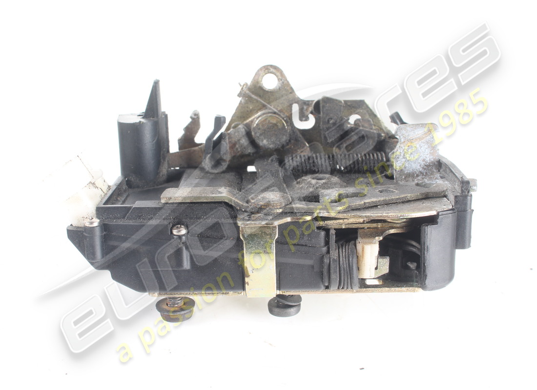 used maserati rear lh door lock. part number 374500245 (4)