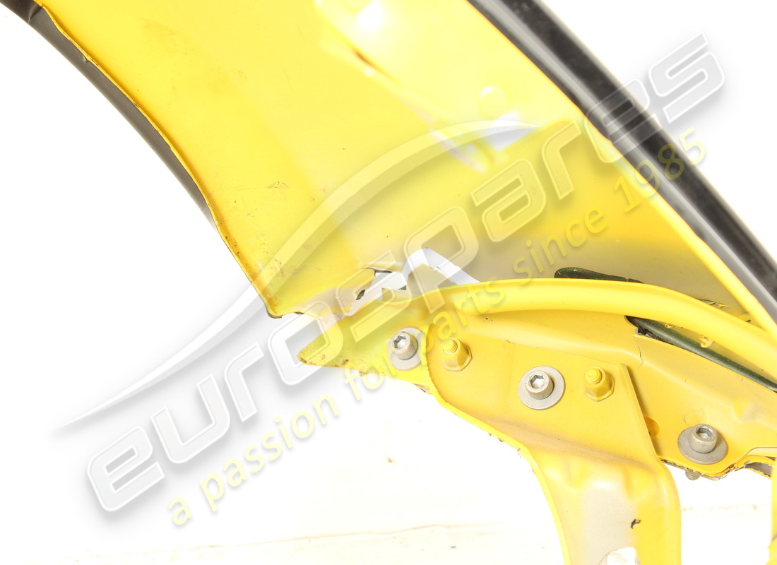 damaged ferrari front lh fender. part number 88857911 (4)