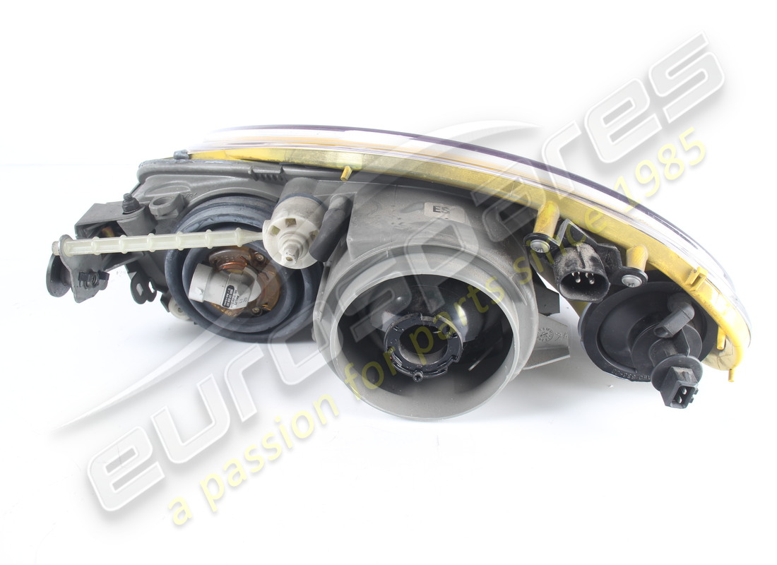 used ferrari rh lamp assembly rhd giallo modena. part number 72001370 (2)