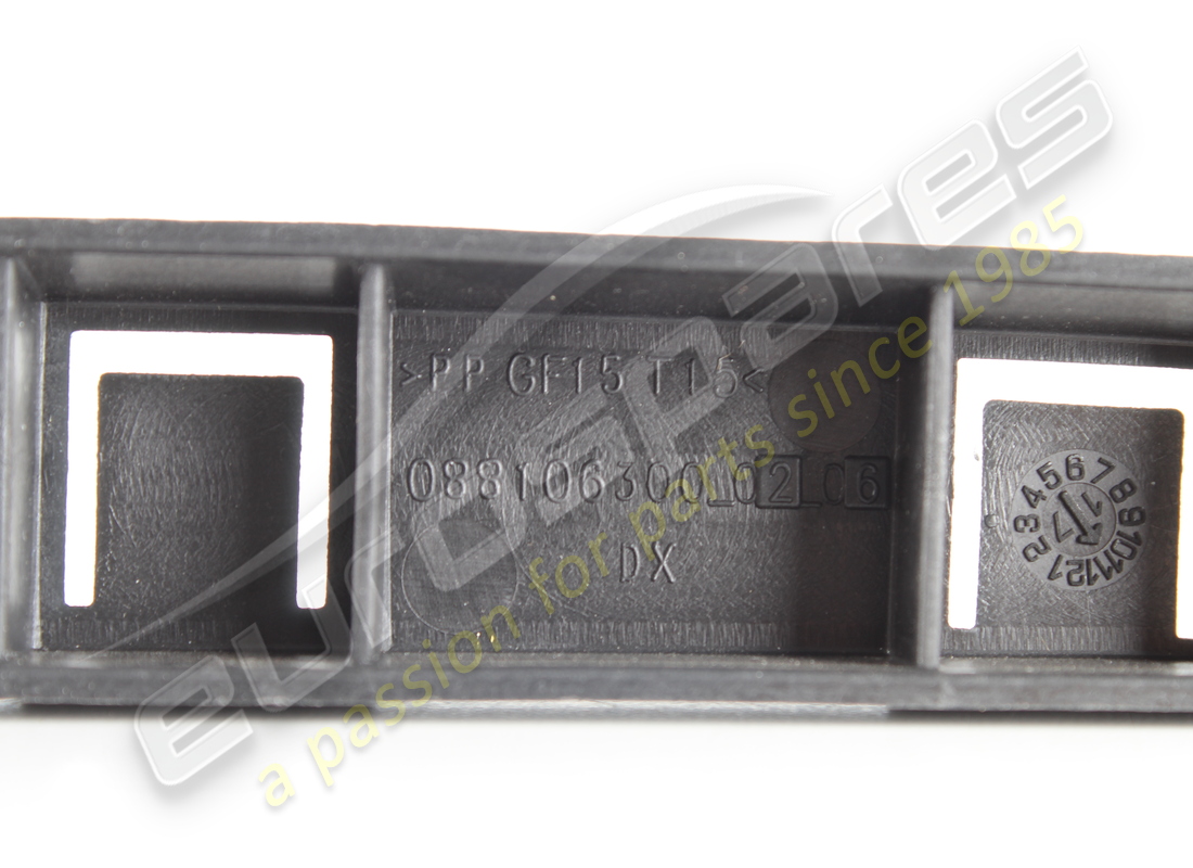 NEW FERRARI RH LATERAL REAR BUMPER MOUNT. PART NUMBER 88106300 (5) new ferrari rh lateral rear bumper mount. part number 88106300 (5)