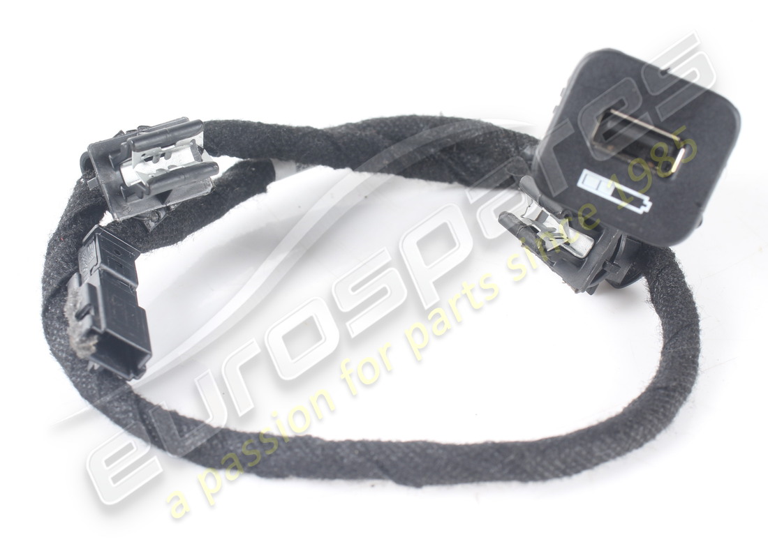 USED Ferrari USB SOCKET . PART NUMBER 747685 (1) USED Ferrari USB SOCKET . PART NUMBER 747685 (1)