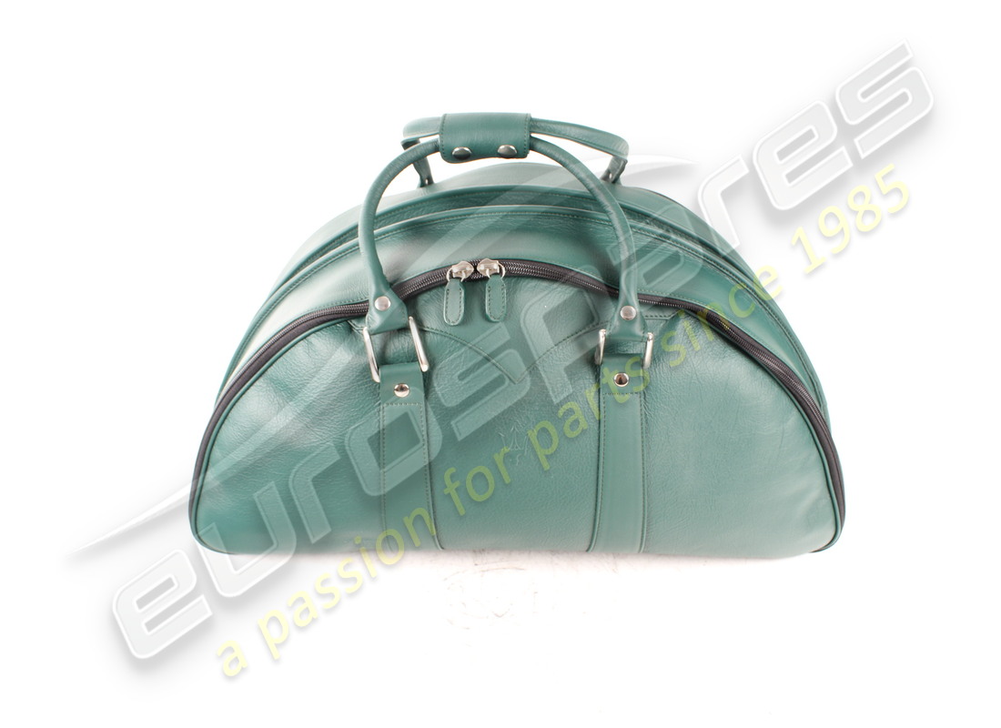 new maserati luggage set. part number 920000334 (2)