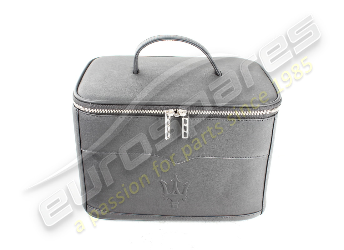 new maserati luggage set. part number 940000085 (5)
