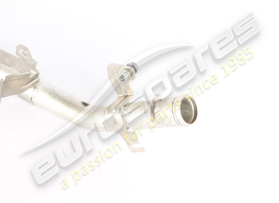 used maserati engine head outlet water pip. part number 670181256 (2)