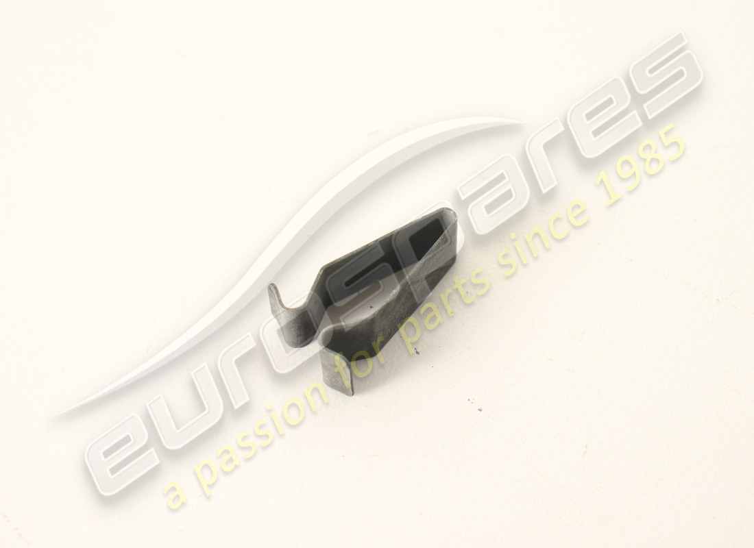new porsche retaining clip. part number 95555527600 (1)