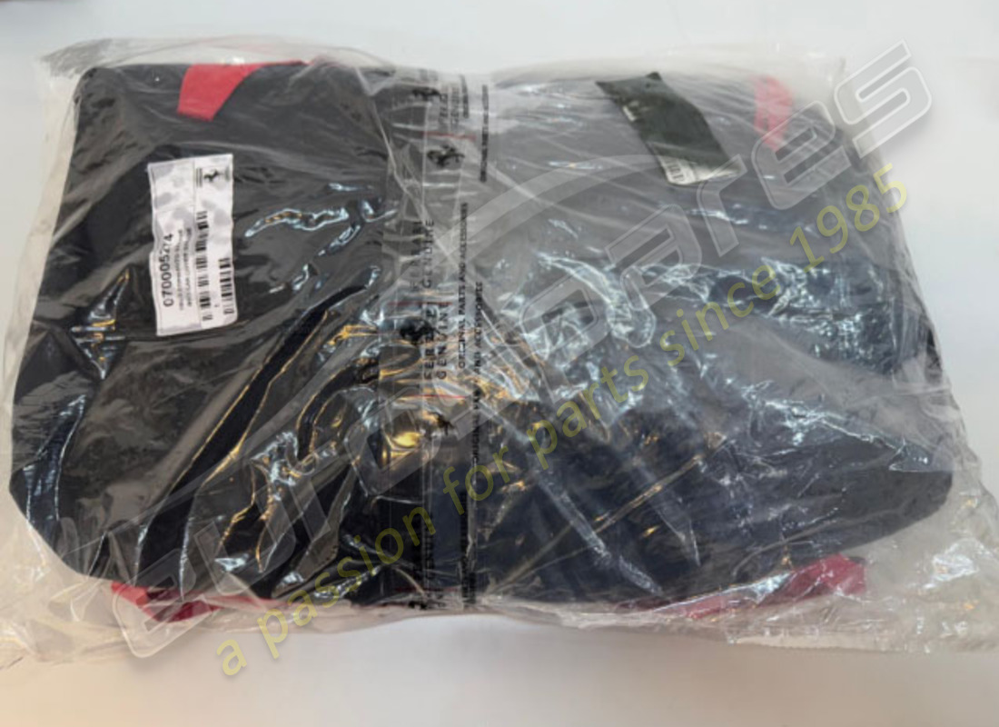 new ferrari f8 spider red indoor car cover with logo. part number 70005274 (1)