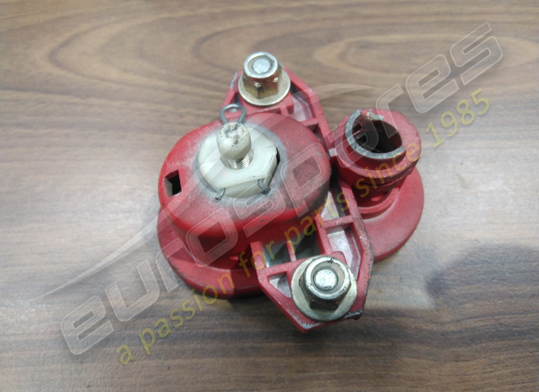 used ferrari lh door handle exterior. part number 62108810 (2)