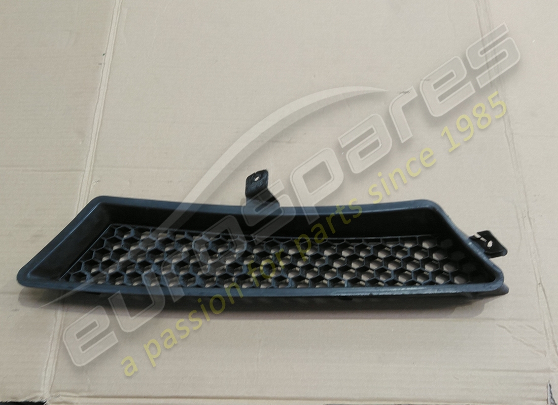 DAMAGED Lamborghini FRESH-AIR GRILL . PART NUMBER 400317115 (1)