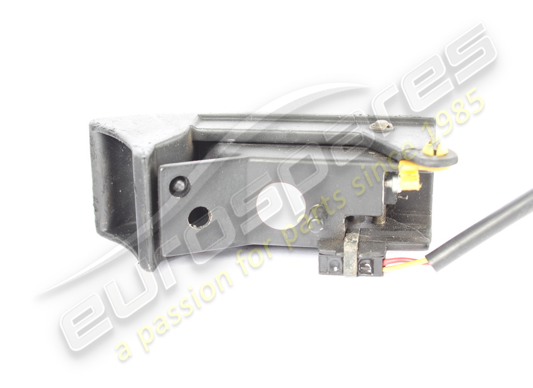 used ferrari lh internal door release handle. part number 68884600 (3)