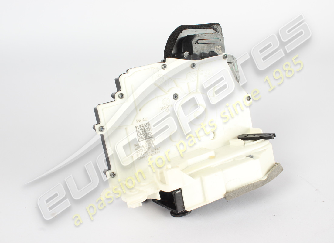 used porsche door latch. part number pab837015b (2)