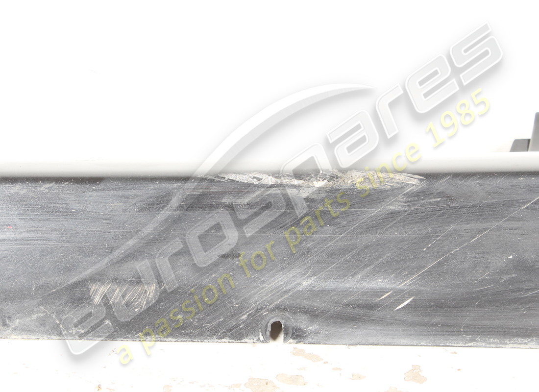 damaged ferrari lh underdoor covering. part number 68021110 (3)