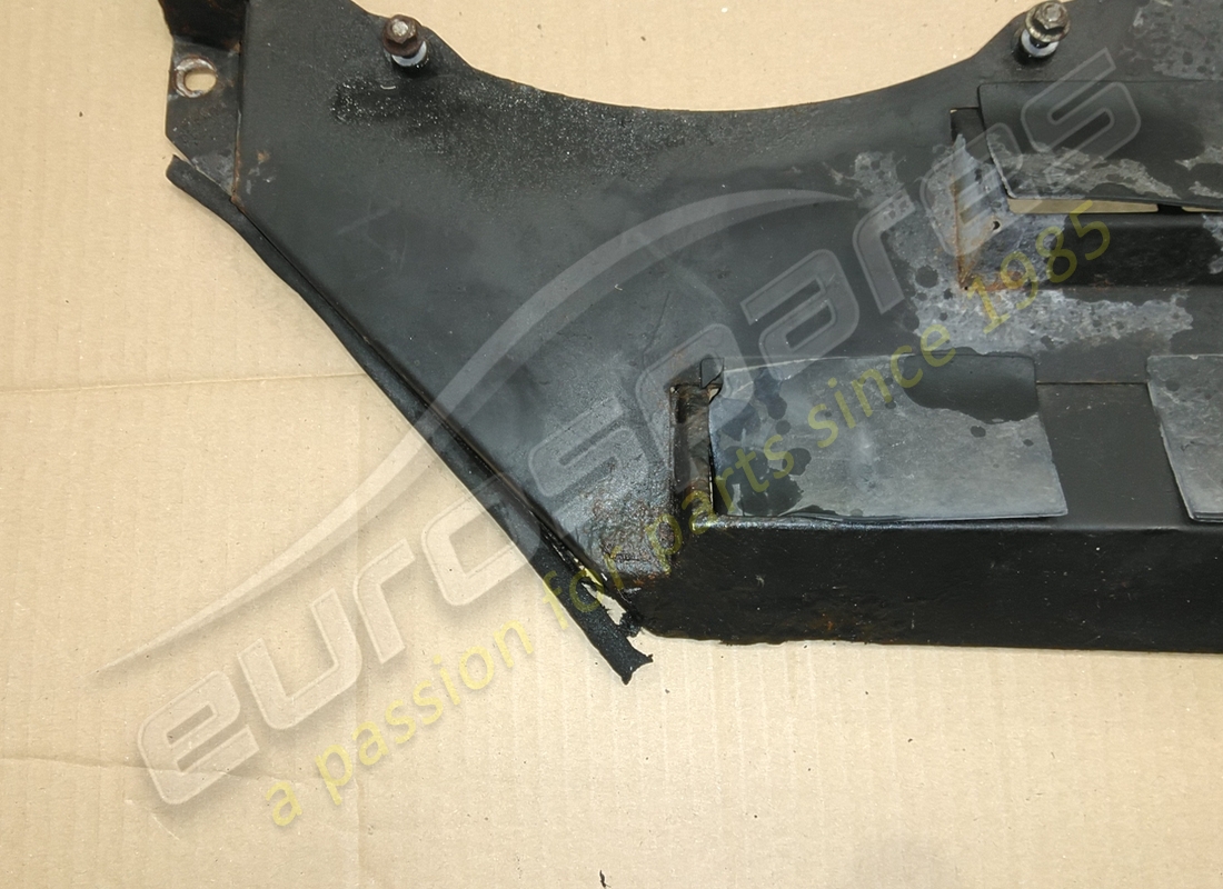 damaged ferrari hood for electrofans. part number 154533 (3)