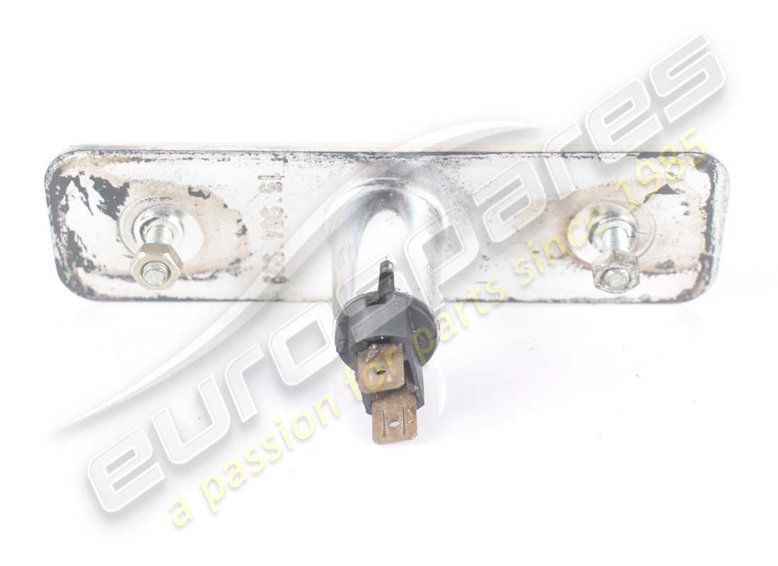 USED MASERATI SIDE DIRECTION INDICATOR. PART NUMBER 373180127 (4) used maserati side direction indicator. part number 373180127 (4)