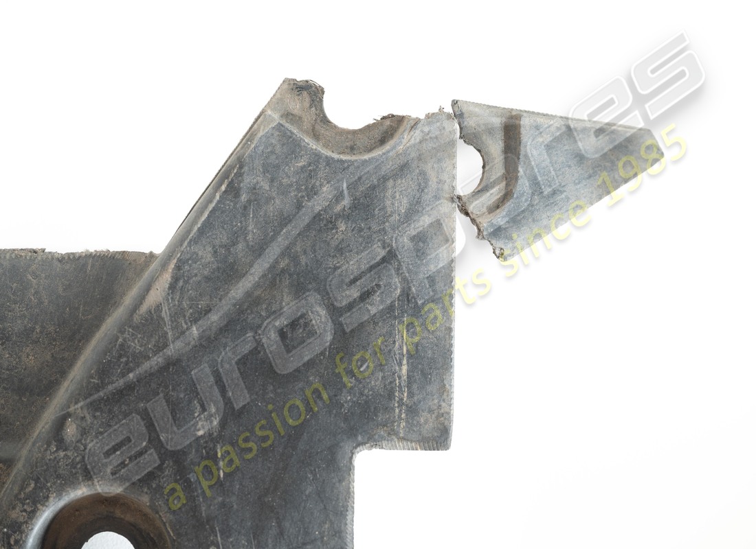 damaged ferrari rear under-floor. part number 65512300 (2)