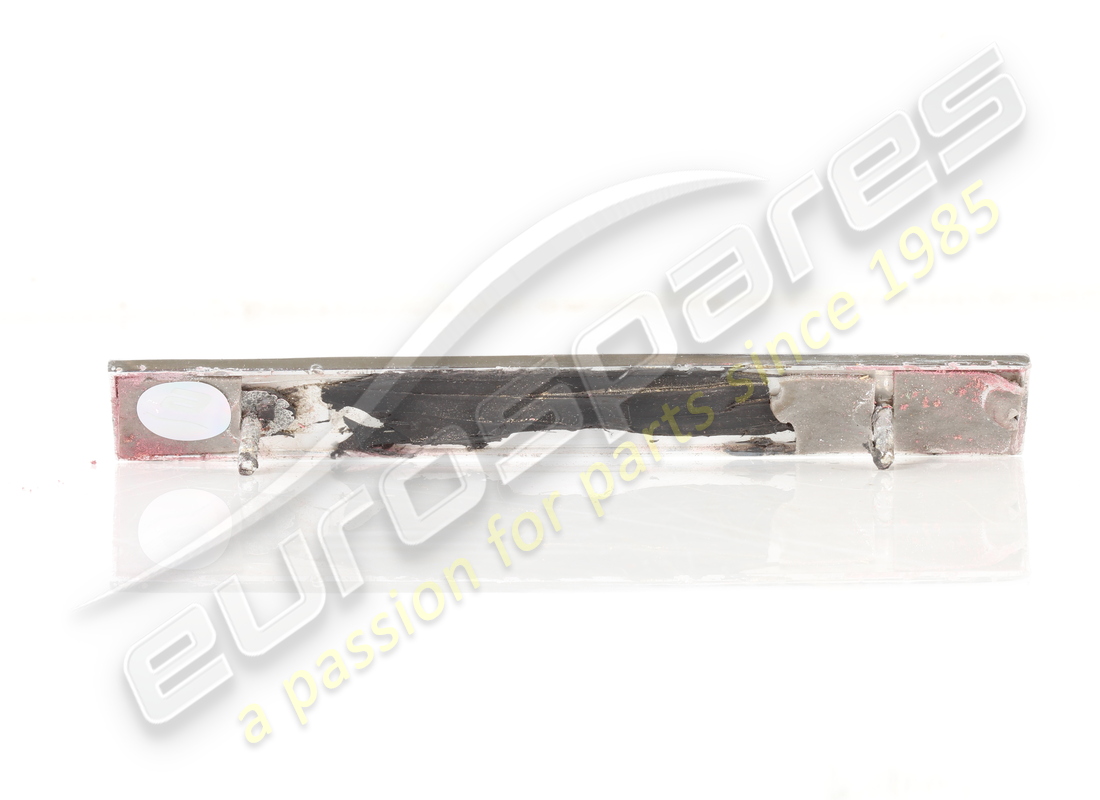 USED FERRARI PF CREST. PART NUMBER 20043105 (2) used ferrari pf crest. part number 20043105 (2)