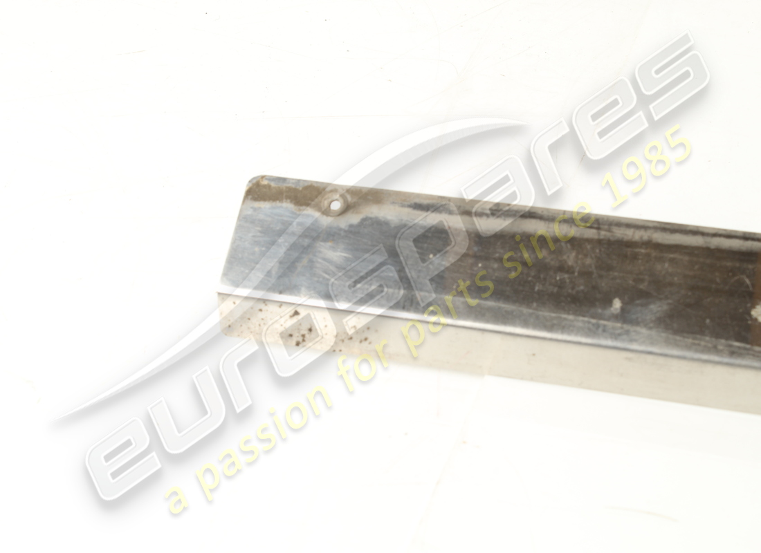 used ferrari moulding. part number 2556487208 (2)