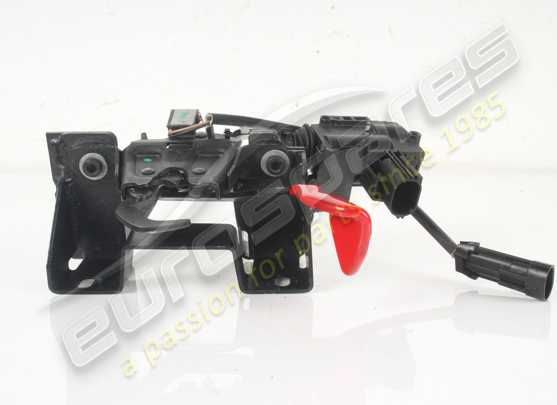 USED FERRARI SERRATURA COFANO ANT. COMPLETE. PART NUMBER 985416 (4) used ferrari serratura cofano ant. complete. part number 985416 (4)