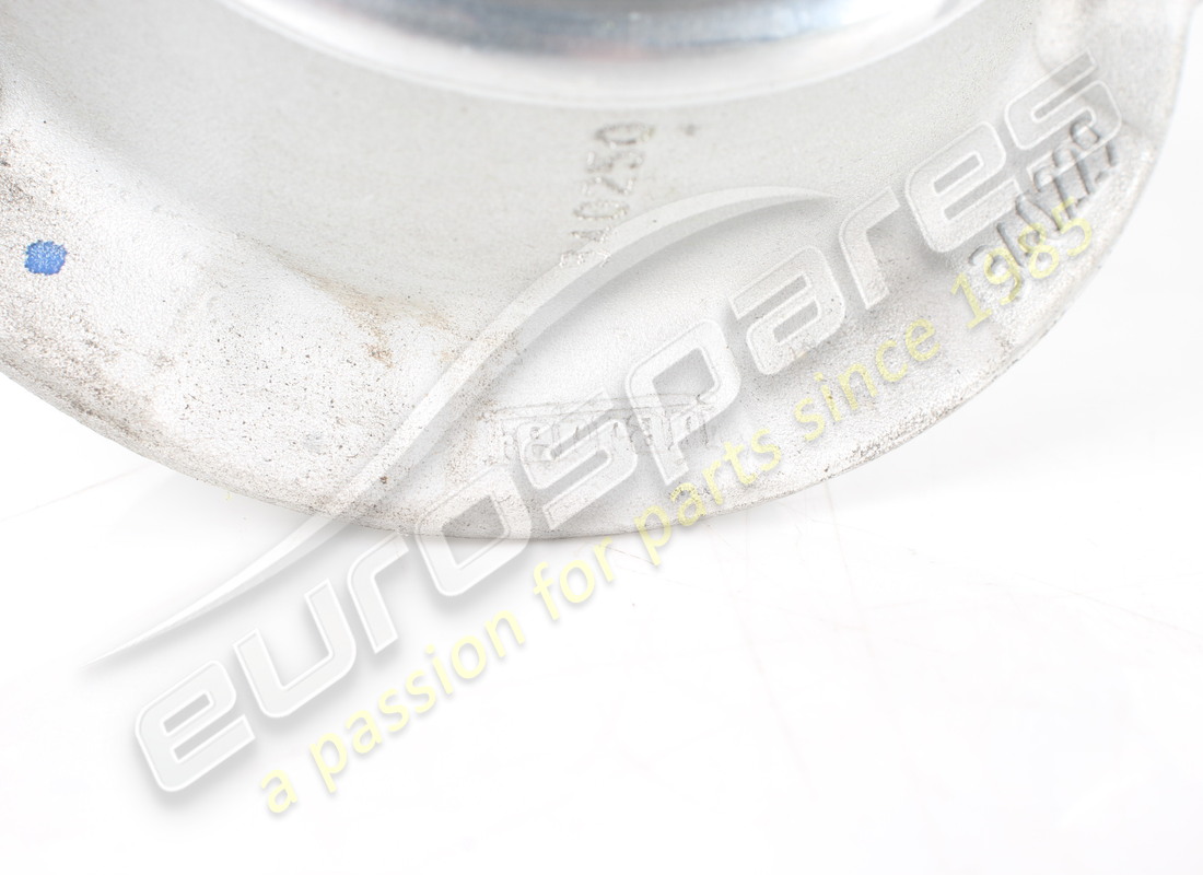 USED FERRARI COMPLETE SHOCK ABSORBER RETAIN. PART NUMBER 340250 (4) used ferrari complete shock absorber retain. part number 340250 (4)
