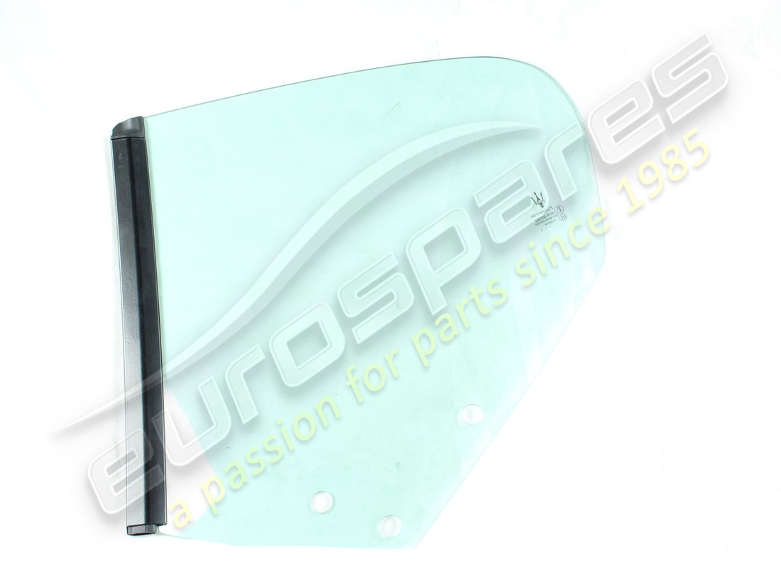 new maserati complete rh rear side glas. part number 81568400 (1)
