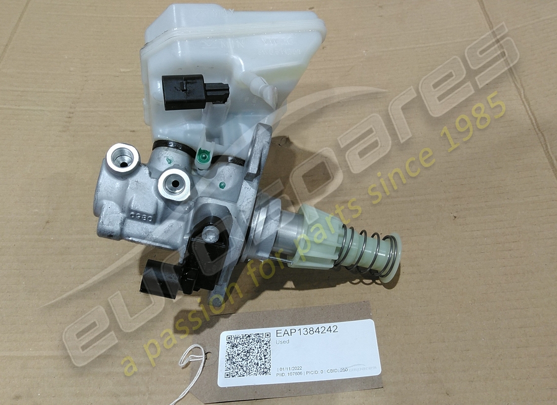 USED Eurospares TANDEM MASTER CYLINDER & RESERVOIR . PART NUMBER EAP1384242 (1)