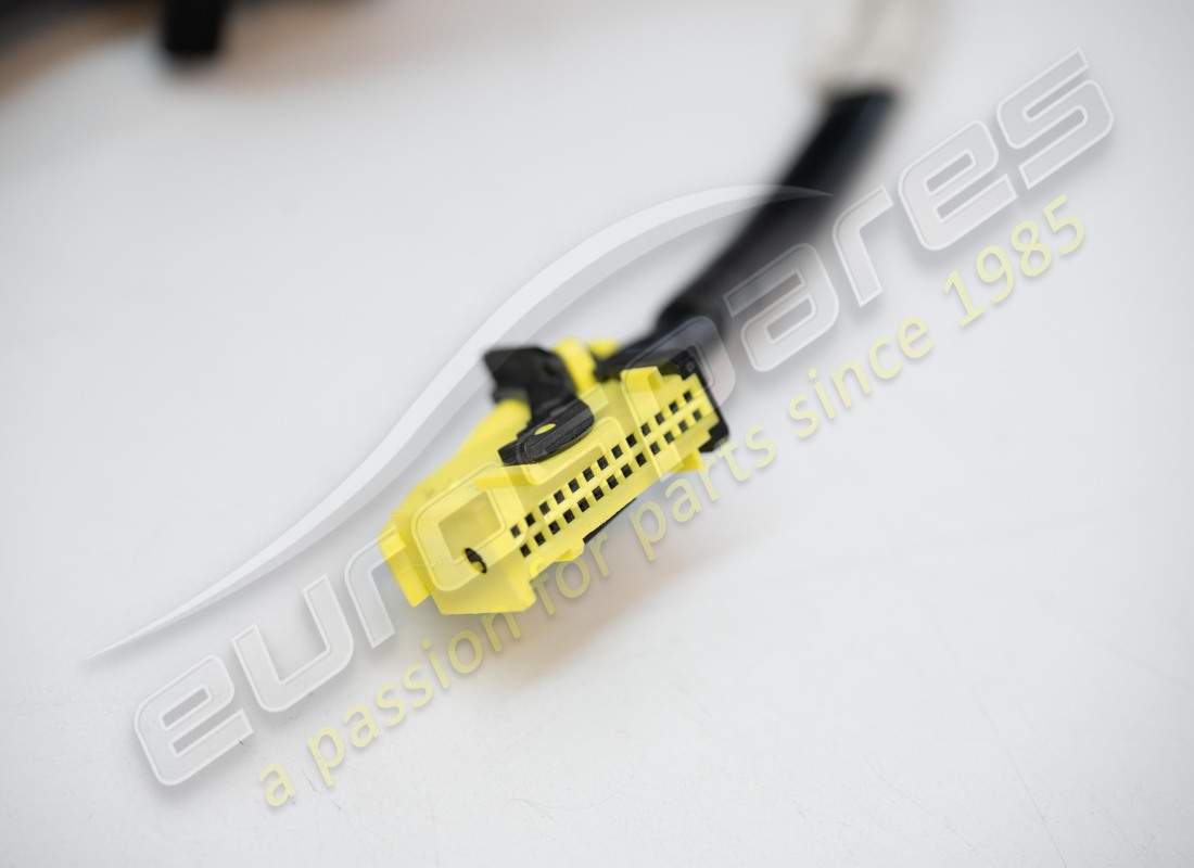 NEW MASERATI COMPLETE LH EXTERIOR REAR VIEW MIRROR. PART NUMBER 980145062 (5) new maserati complete lh exterior rear view mirror. part number 980145062 (5)