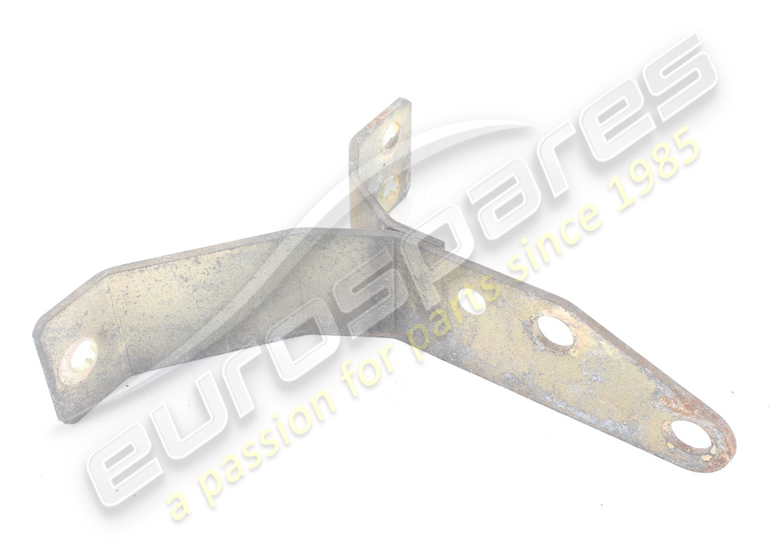 USED MASERATI BUMPER FASTENING RH BRACKET. PART NUMBER 386300118 (1) used maserati bumper fastening rh bracket. part number 386300118 (1)