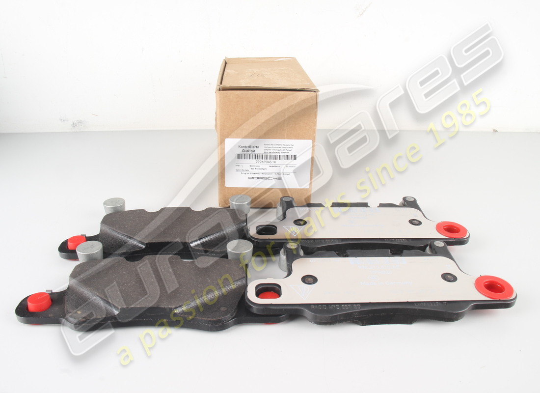 new porsche 1 set of brake pads for disk brake. part number 992698451k (1)