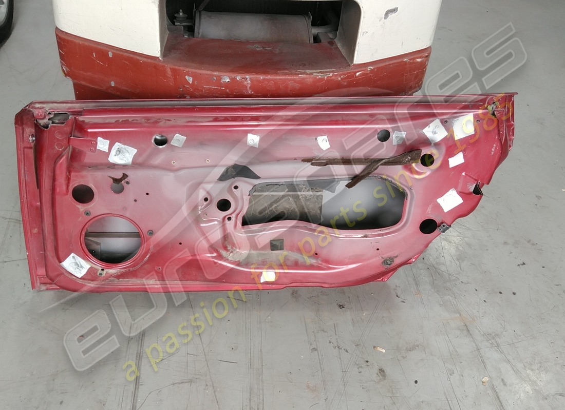used lamborghini rh door assembly. part number 400831022 (2)
