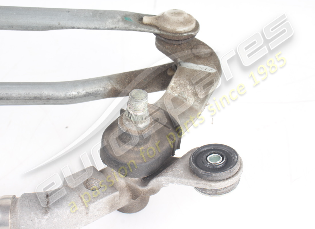 used ferrari windscreen wiper with motor. part number 84198200 (8)