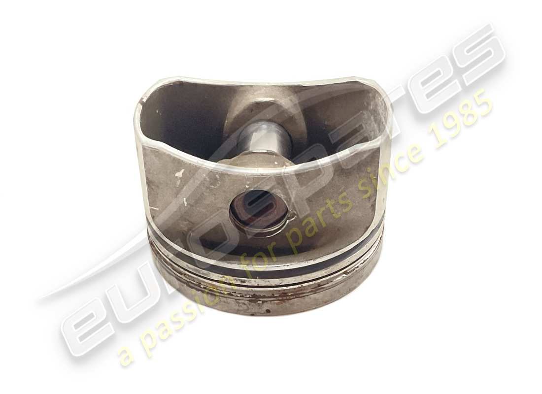 used ferrari piston assembly (green code). part number 126580 (1)
