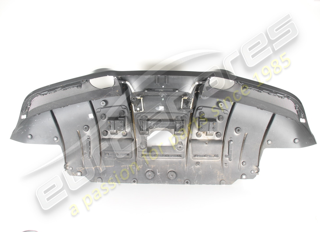 used ferrari complete diffuser. part number 863539 (2)