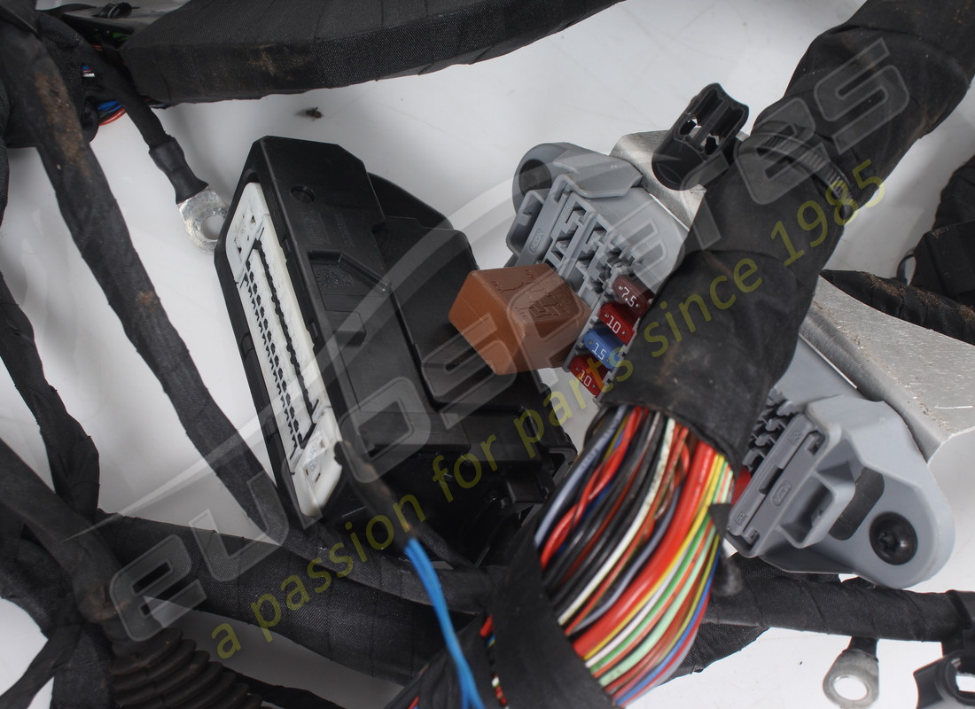 used ferrari passenger compartment cable. part number 786676 (4)