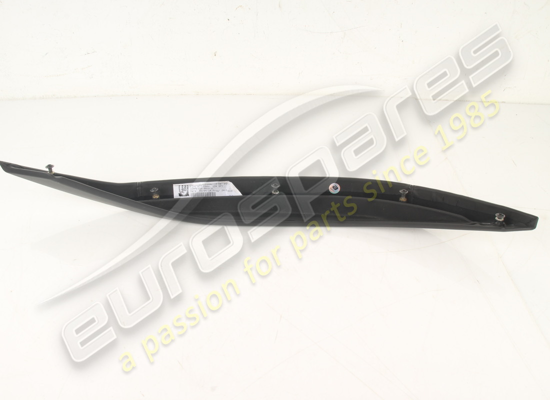 USED FERRARI TASCA PANNELLO DX COMPLETE. PART NUMBER 976347 (4) used ferrari tasca pannello dx complete. part number 976347 (4)