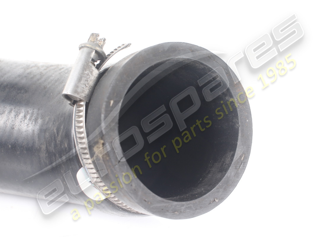 used maserati lh sleeve. part number 573064900 (3)