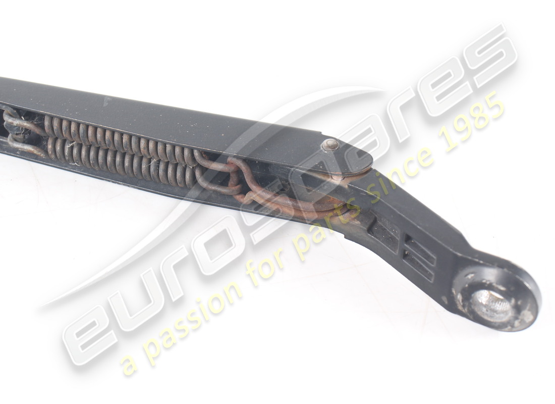 USED MASERATI DRIVER SIDE WINDSCR WIPER A. PART NUMBER 383310201 (2) used maserati driver side windscr wiper a. part number 383310201 (2)