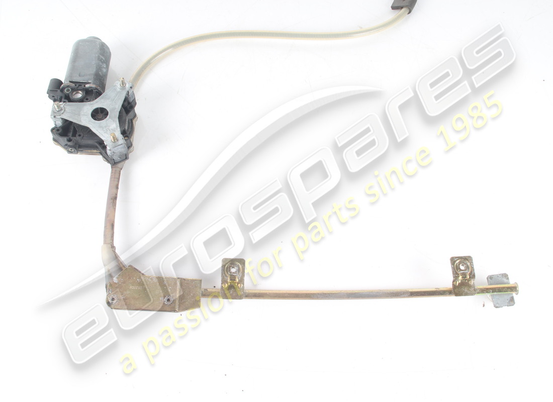 used maserati rh window raiser. part number 377705072 (3)