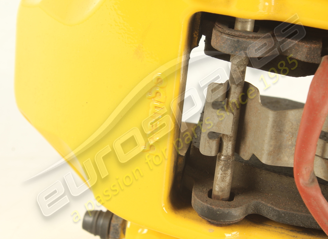 used ferrari rear rh caliper with pads. part number 311677 (2)