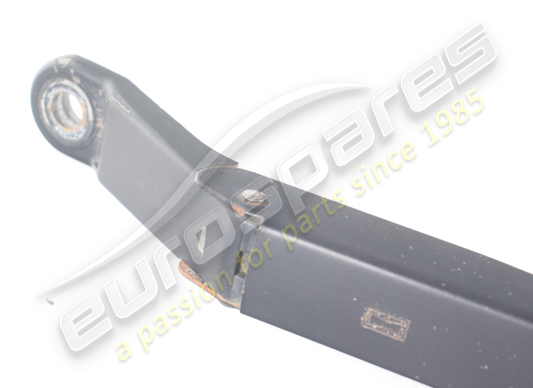 USED MASERATI DRIVER SIDE WINDSCR WIPER A. PART NUMBER 383310201 (4) used maserati driver side windscr wiper a. part number 383310201 (4)