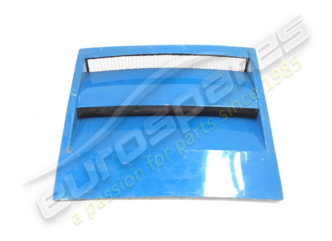 used lamborghini urraco bonnet. part number 006910030 (2)