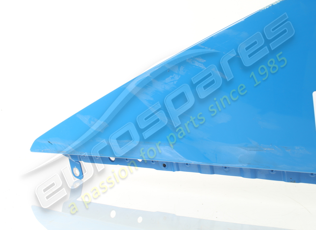 used lamborghini right front fender. part number 4t0821022d (2)