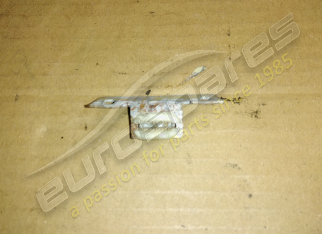 used ferrari bracket. part number 65297600 (2)