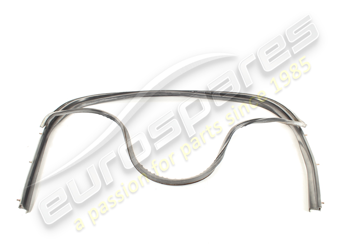 USED Ferrari REAR SCREEN RUBBER SURROUND . PART NUMBER 60854400 (1)