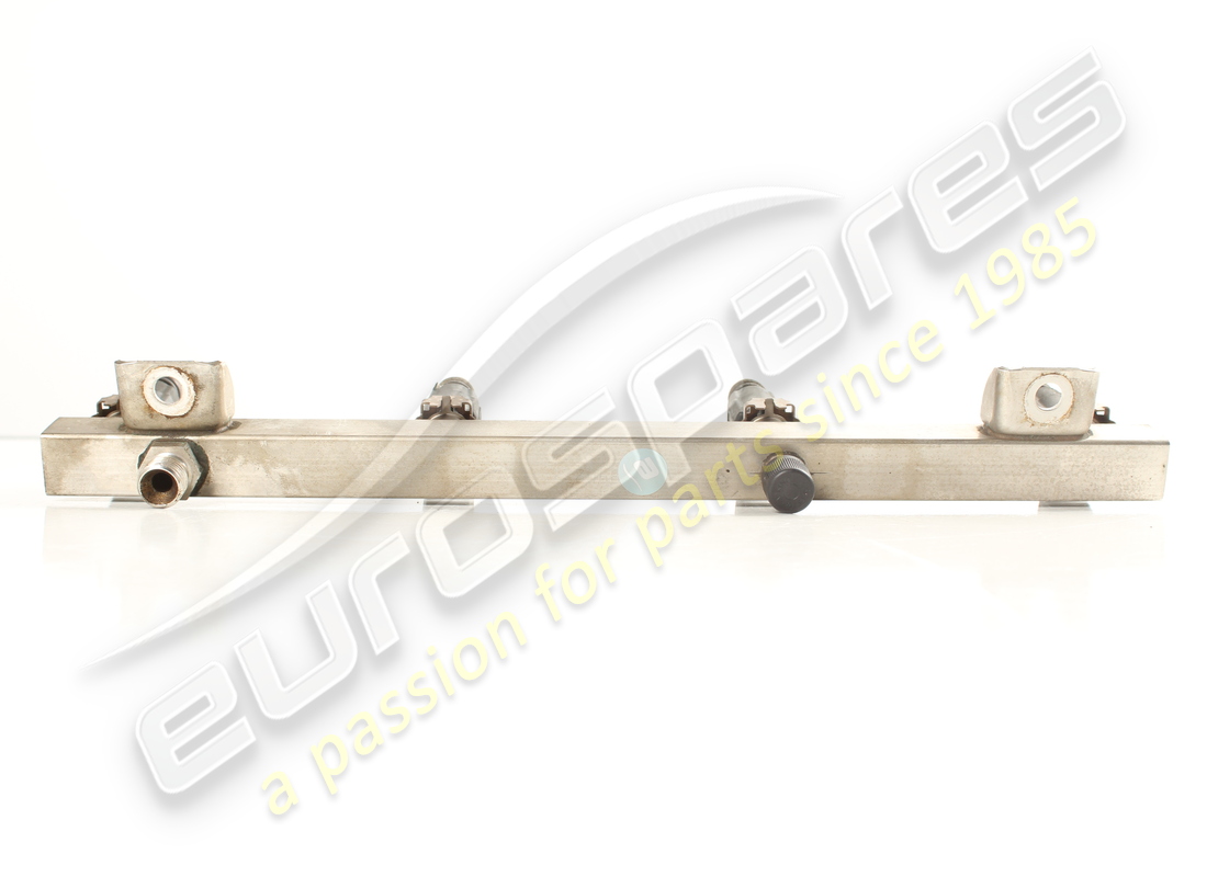 used maserati fuel pipe with injectors. part number 212696 (4)