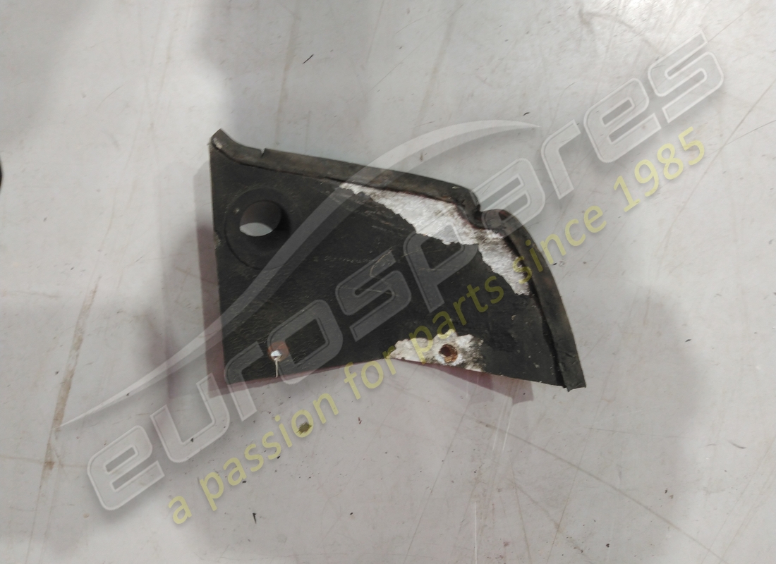 USED Ferrari LH SHIELD . PART NUMBER 40374100 (1)