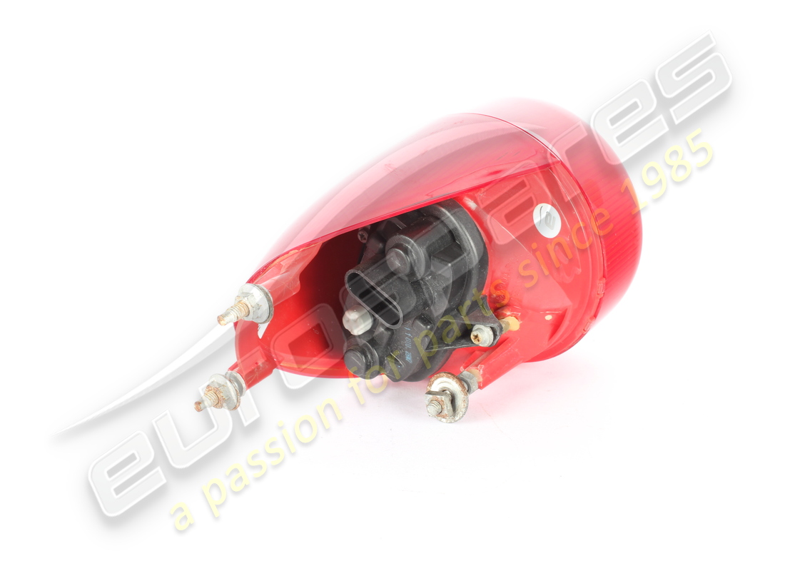 damaged ferrari inner lh tail light. part number 185669 (2)