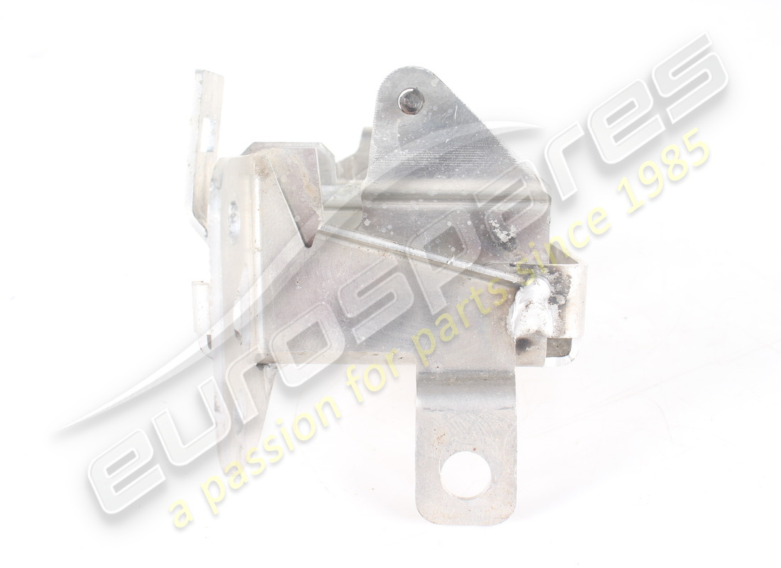 USED FERRARI TGK VALVE MOUNTING BRACKET. PART NUMBER 84066200 (2) used ferrari tgk valve mounting bracket. part number 84066200 (2)